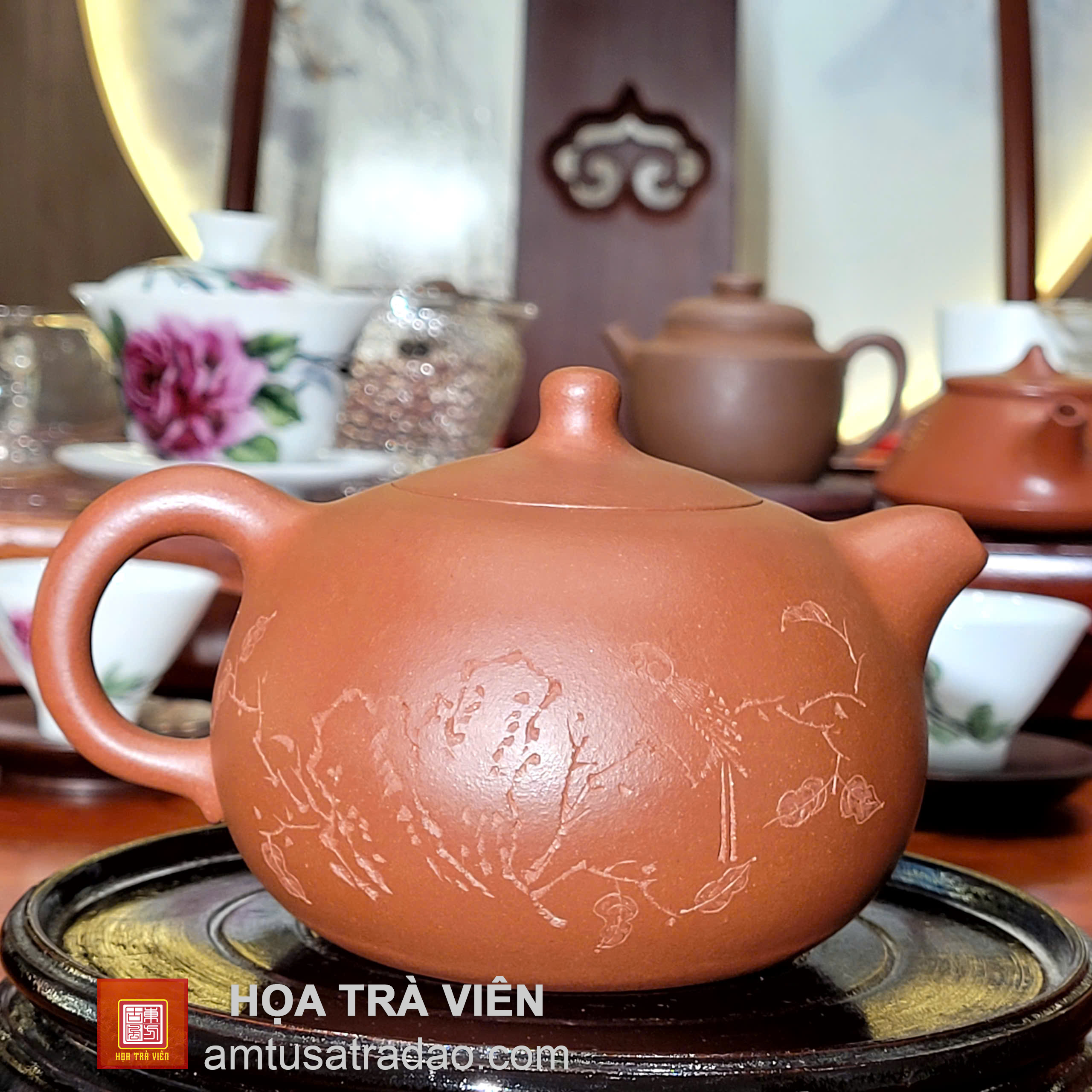 Ấm tử sa Chu Nê 300ml - chất đất đỏ nâu ấm áp