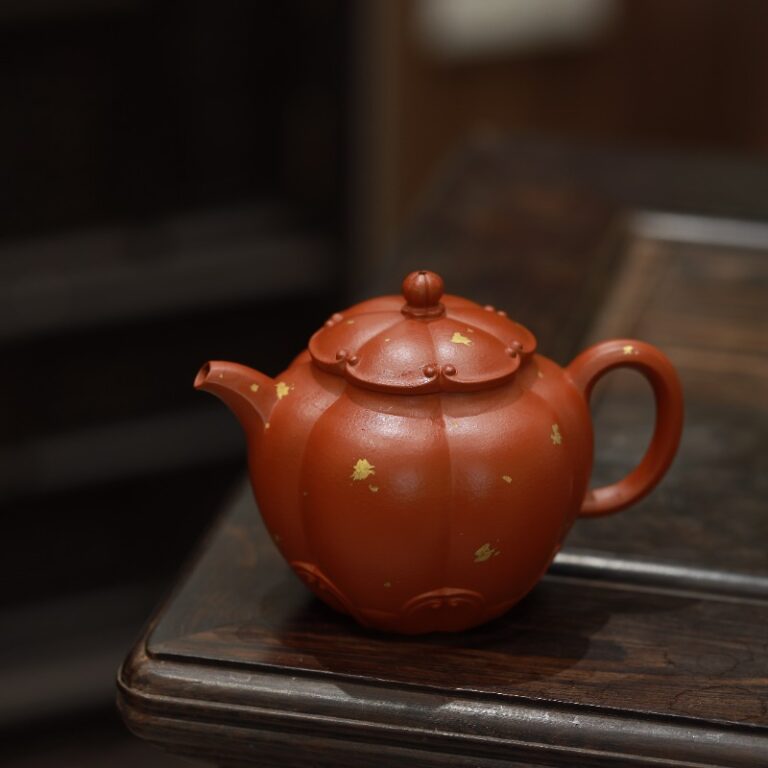 Ấm Tử Sa Như Ý Gân Nổi – Chu Nê – 250ml